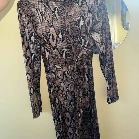 Snakeskin print midi dress - Picture 5 of 6